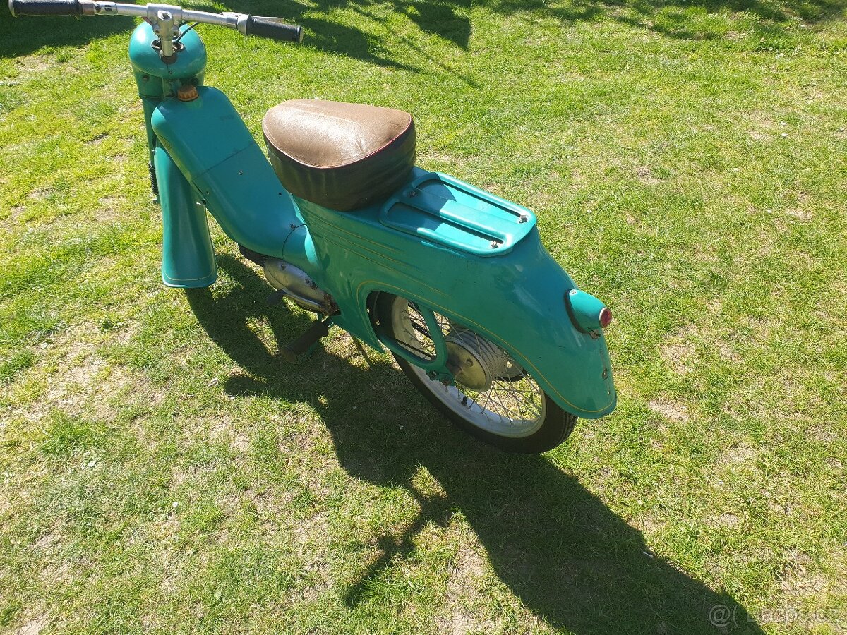 Jawa 555 - 6