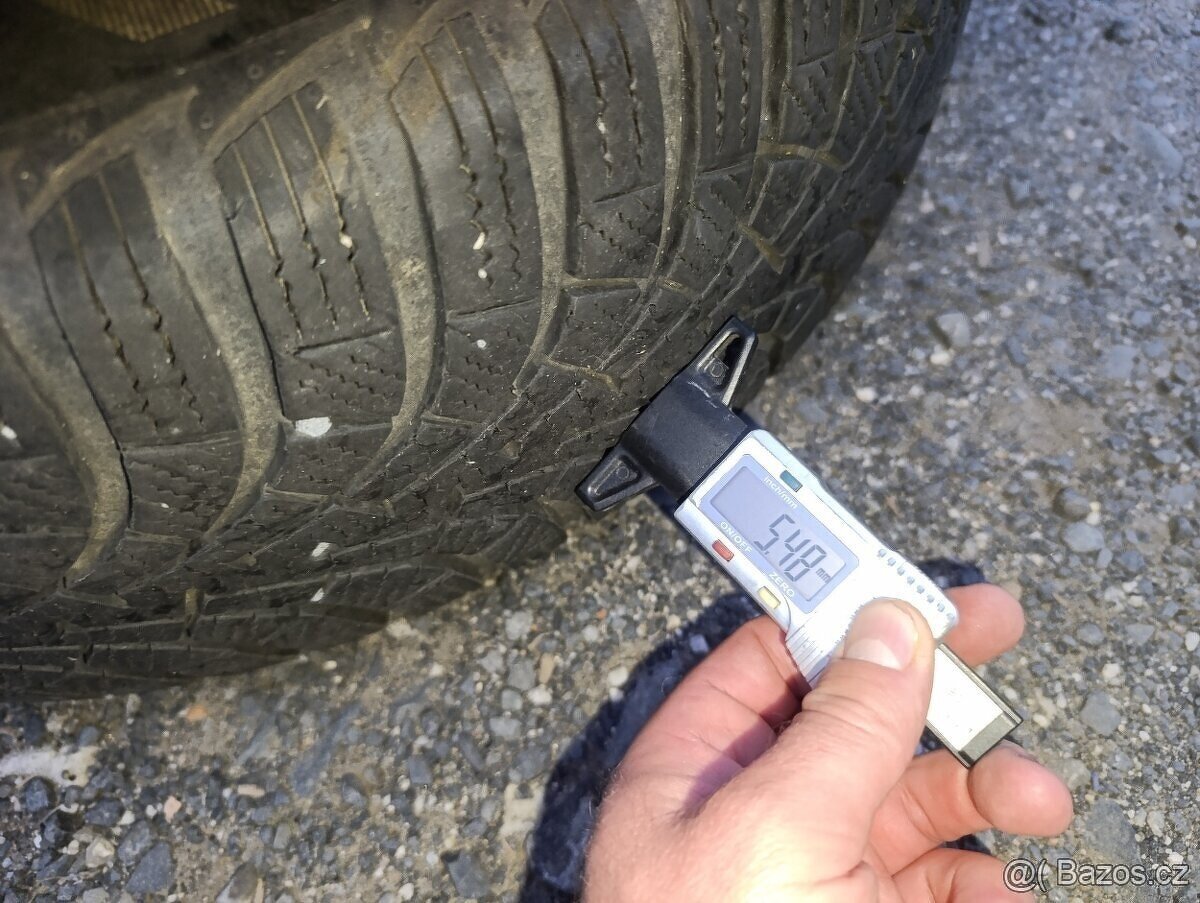 15" zimni Suzuki SX4 195/65 R15 5x114,3 - 6