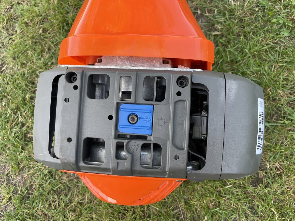 Lesní křovinořez Husqvarna 545 FXT, nový - 6