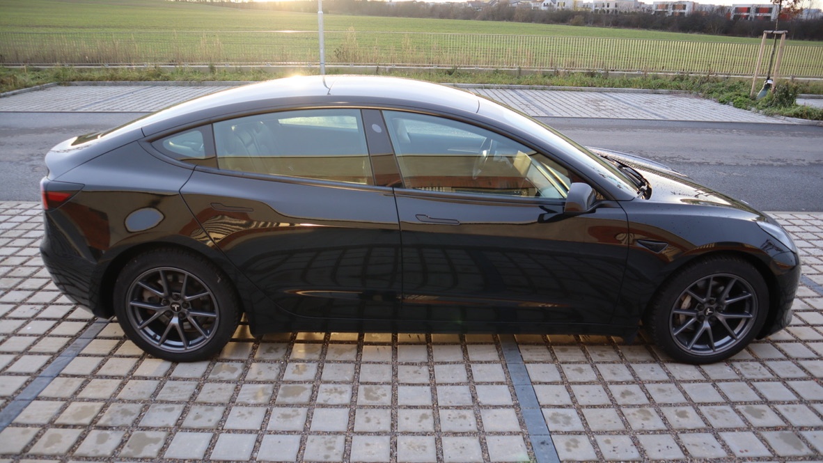 Tesla Model 3, 2021 Long Range AWD – 82 kWh - 6