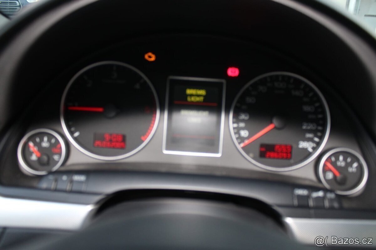 Audi A4 Combi 2.7 TDI V6 - 6