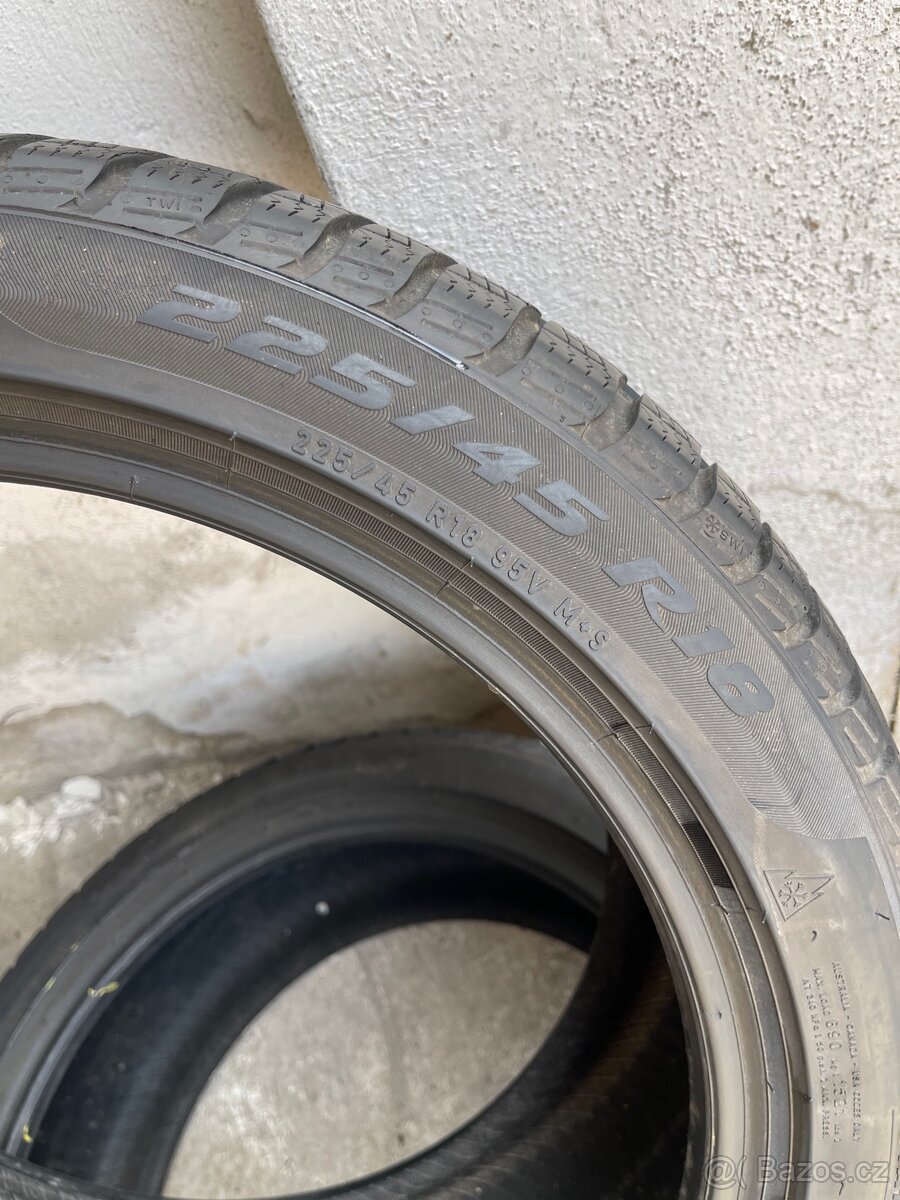 Zimní pneum 225/45/18 Pirelli Sottozero 3 - 6