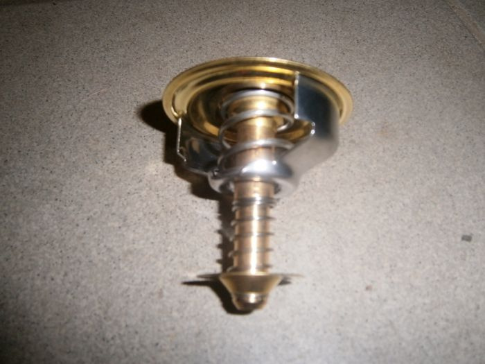 Těleso termostatu a termostat Zetor 25 - 6