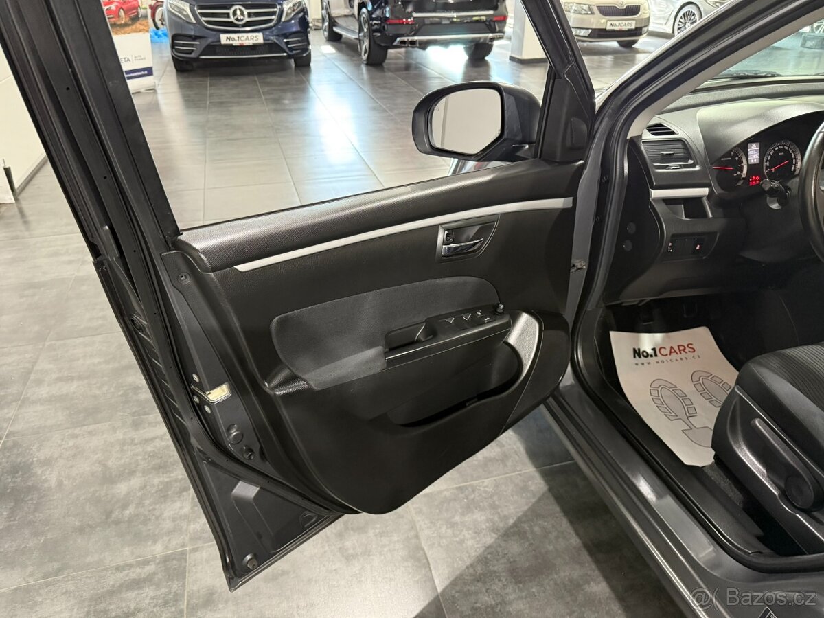 Suzuki Swift 1,2 i 4X4 KLIMA HEZKÝ STAV - 6