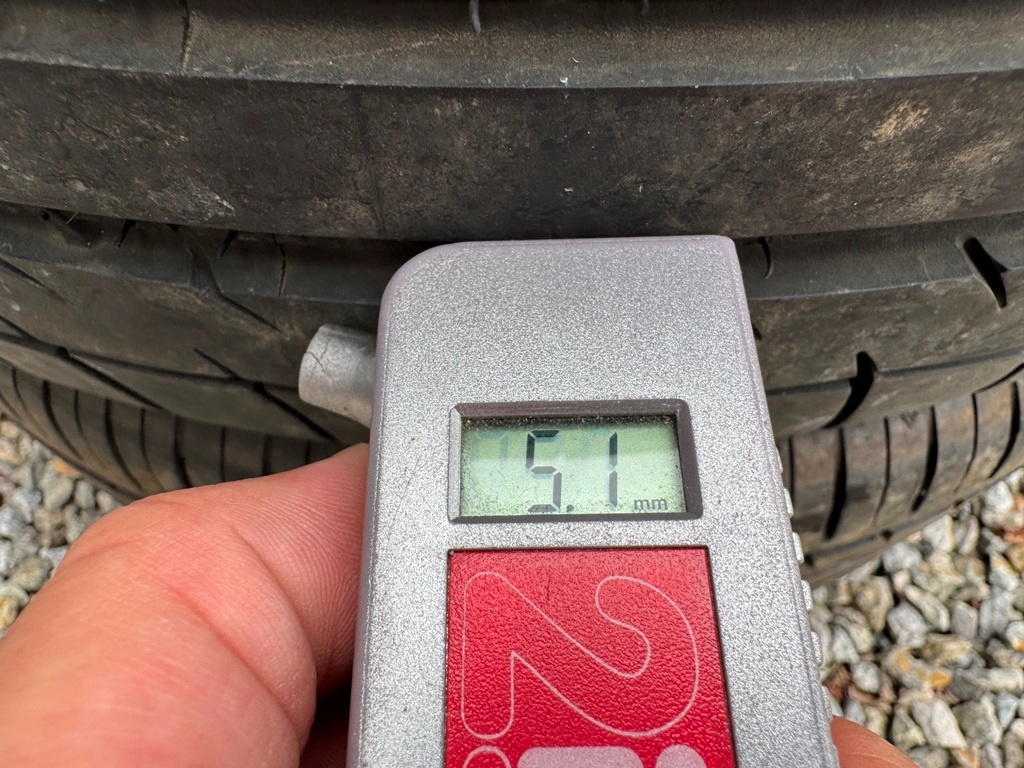 Pneu. 205/45 R17 2 kusy - 6