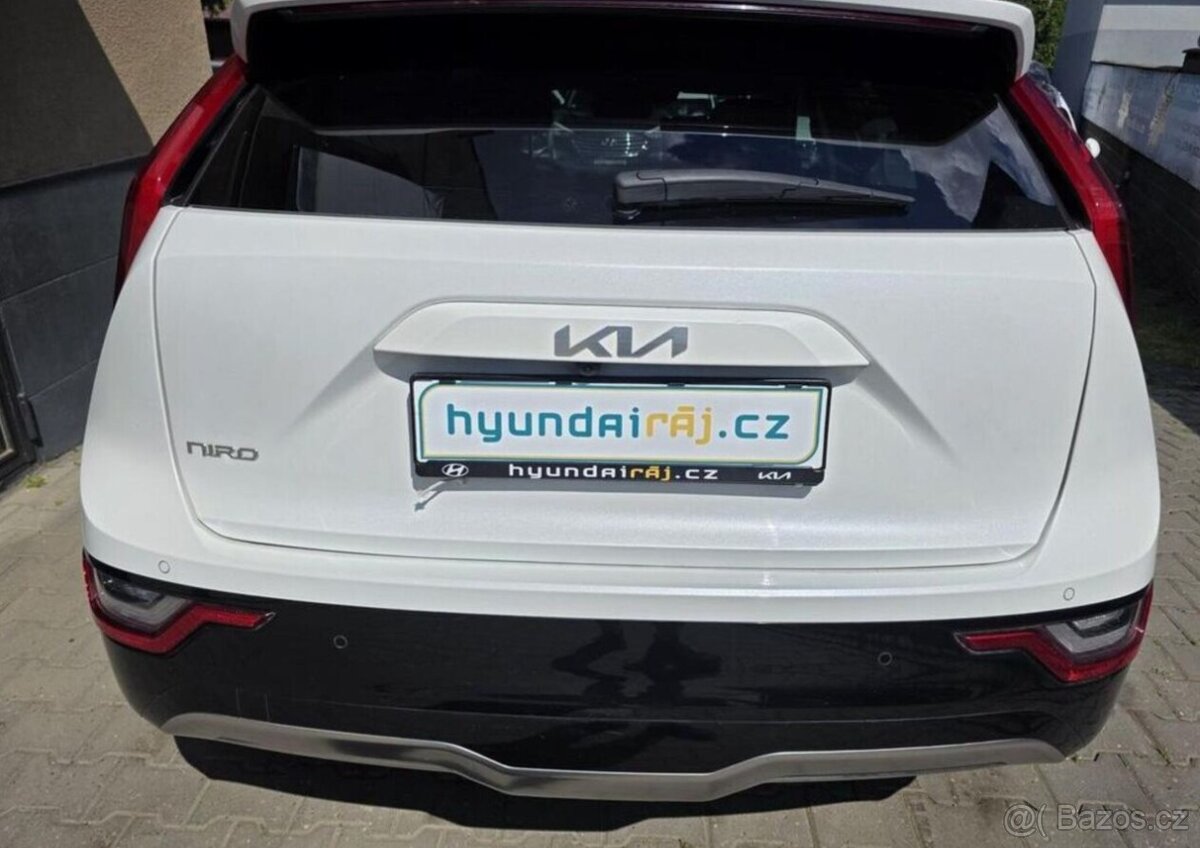 Kia e-Niro 1.MAJ.-150kW-64,8kWH-ZÁRUKA - 6