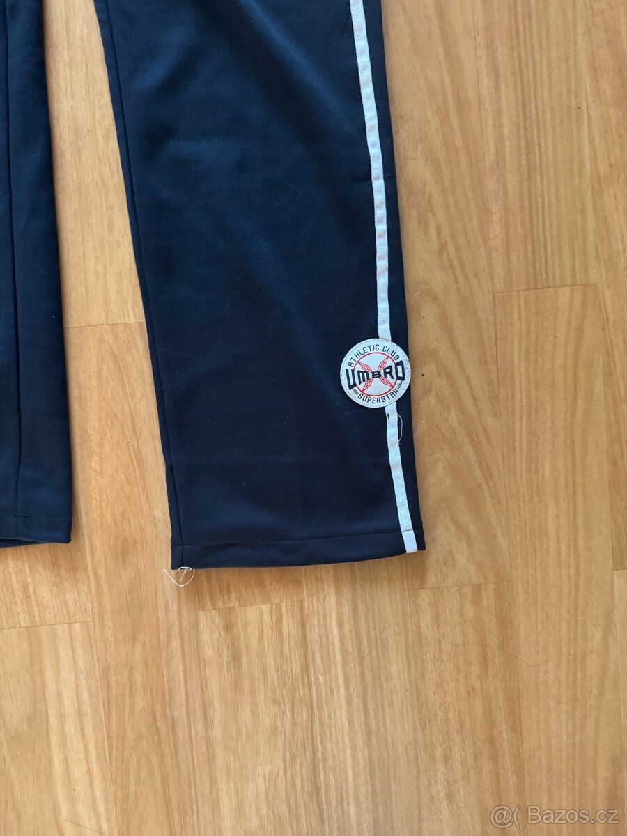 Tepláková souprava UMBRO. - 6