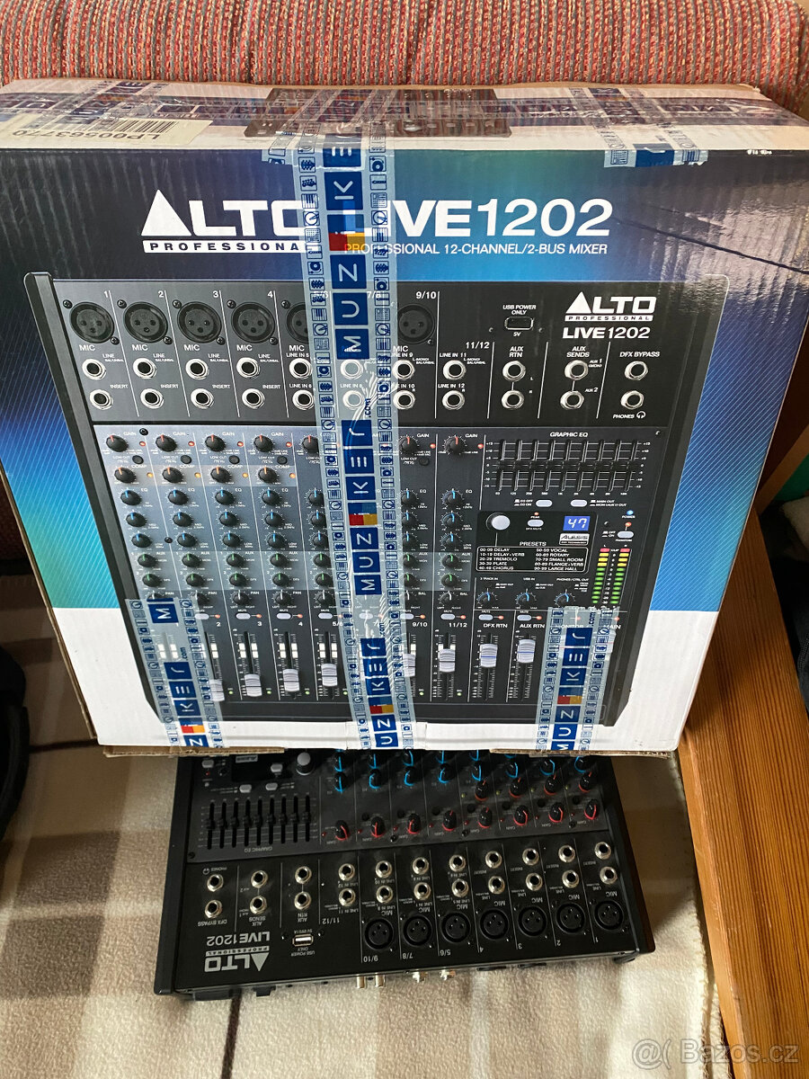 Mixážní pult Alto Live 1202 - 6