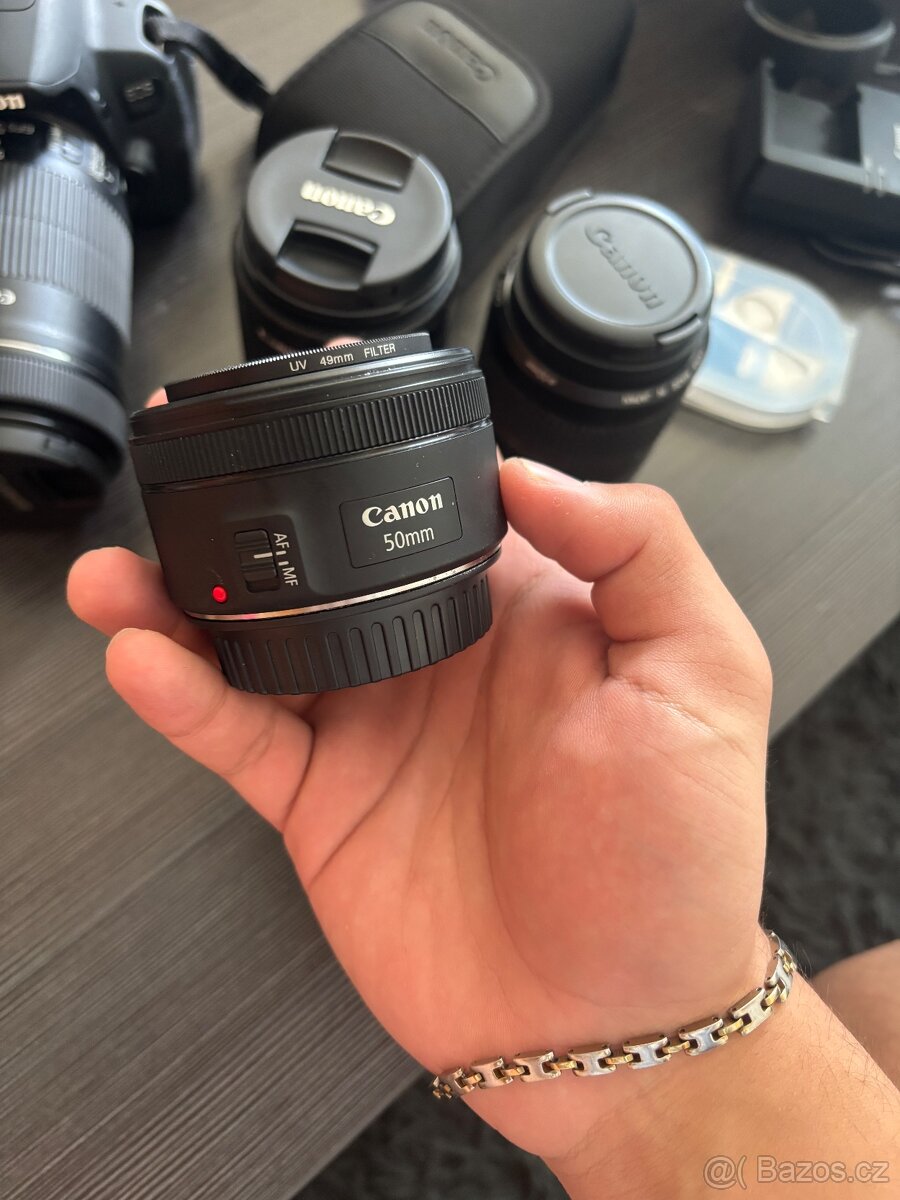 Canon eos 700D 4 objektivy a blesk - 6