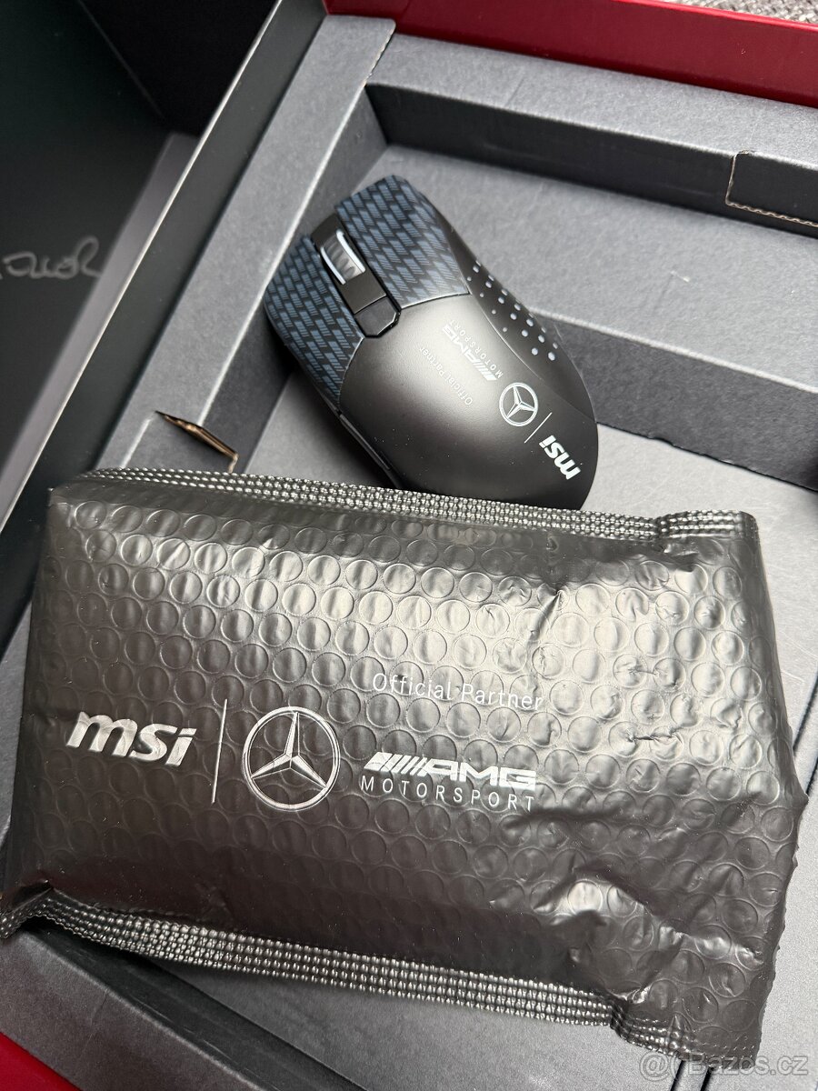 Herní notebook limitovaná verze Mercedes - 6