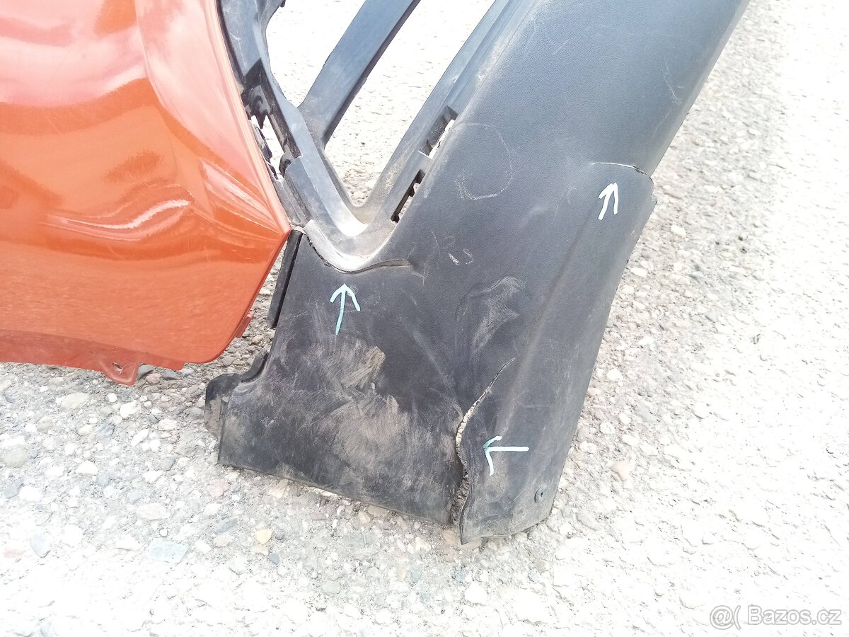 Renault Captur - přední nárazník ( 620221421R ) - 6