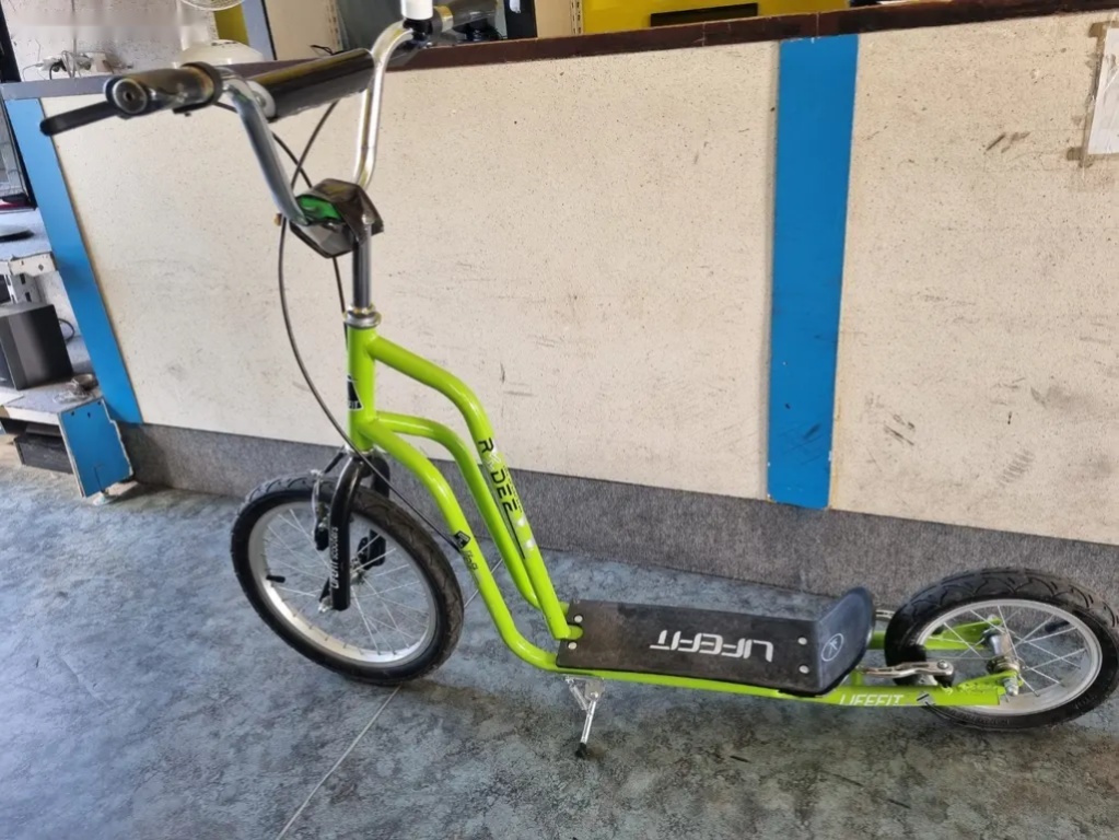 Koloběžka Lifefit RIDER zeleno-černá - 6