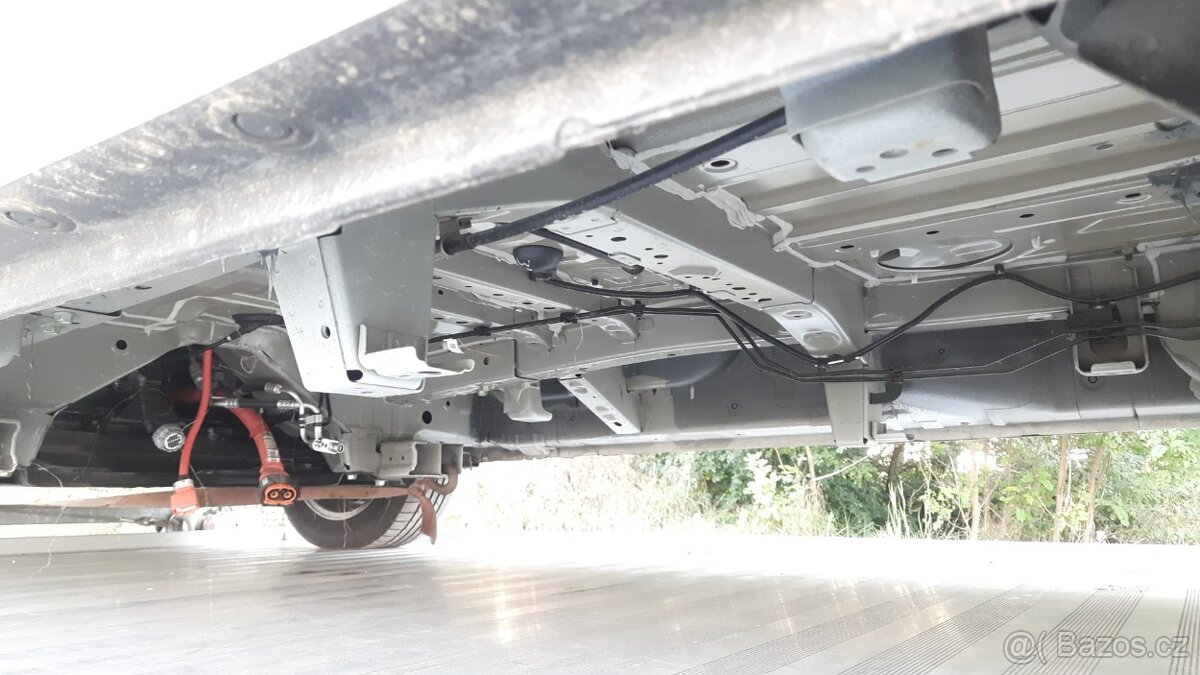 Nissan E-NV200 Evalia – Náradní díly - 6