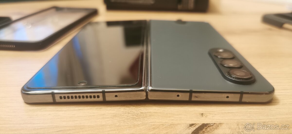 Samsung Galaxy Z Fold4 - 6