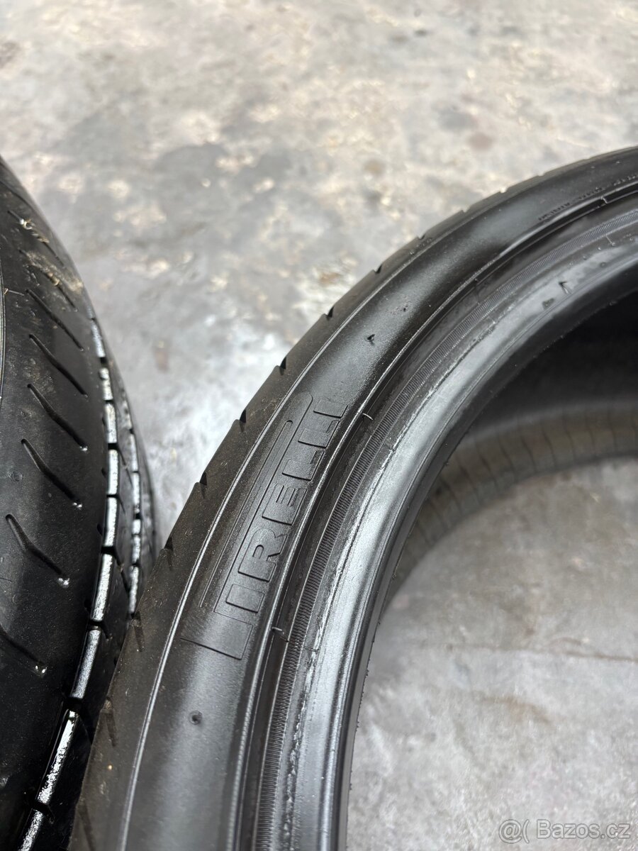 Pneu Pirelli 225/35/19 - 6