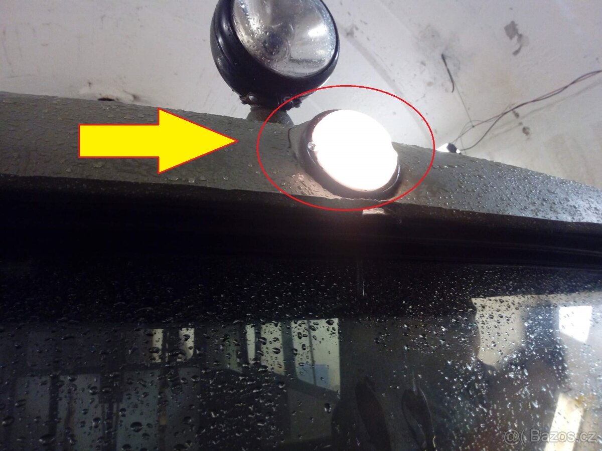 Těsnění pod a dovnitř celoskleněného blikače UAZ - 6