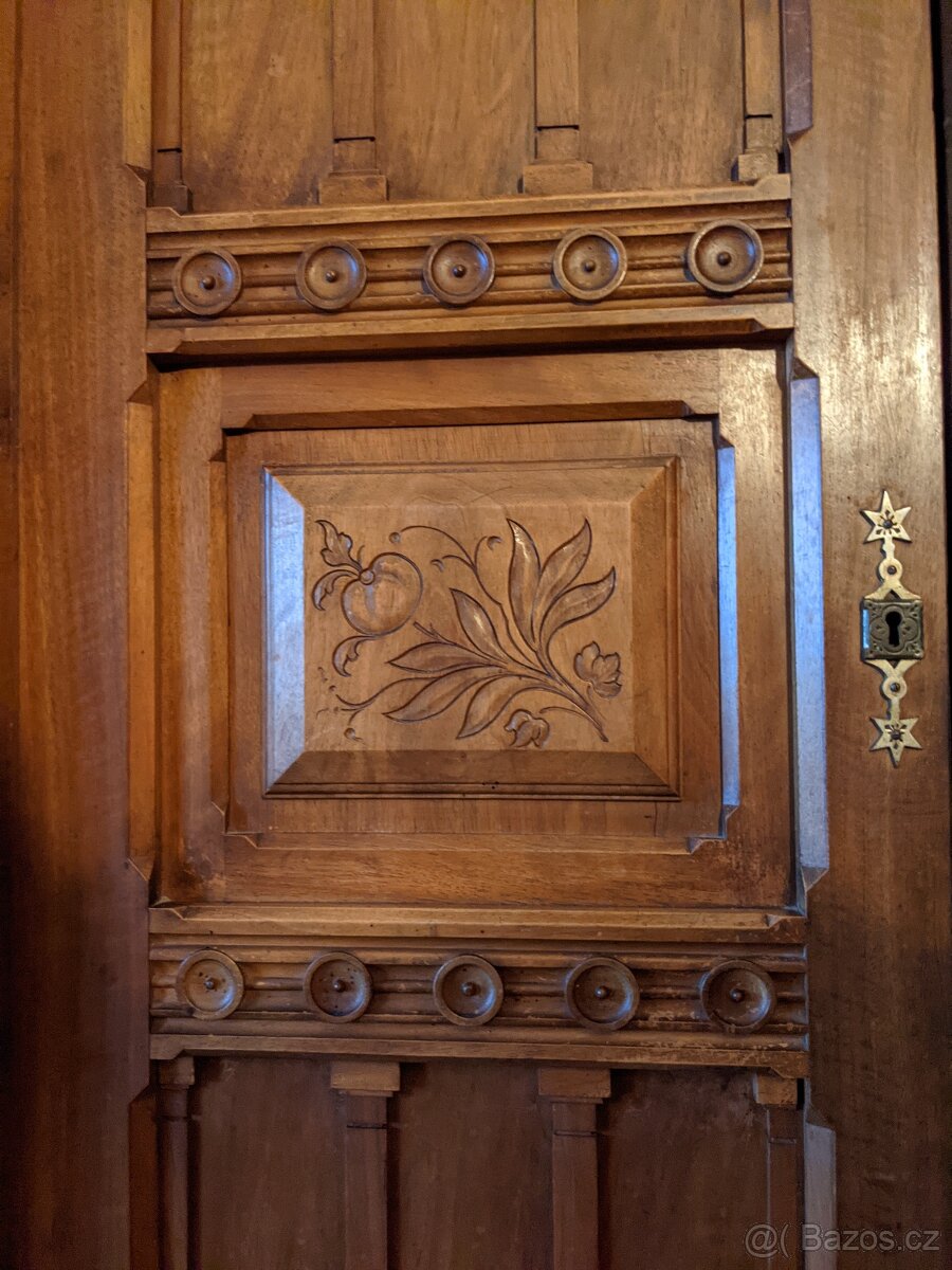 Starožitná skříň/komoda umělecká - 6