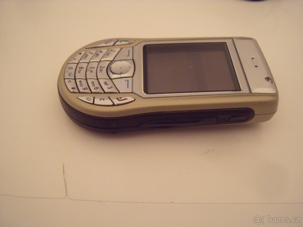 NOKIA (Sněhulák) 6630+ nabíječka - 6