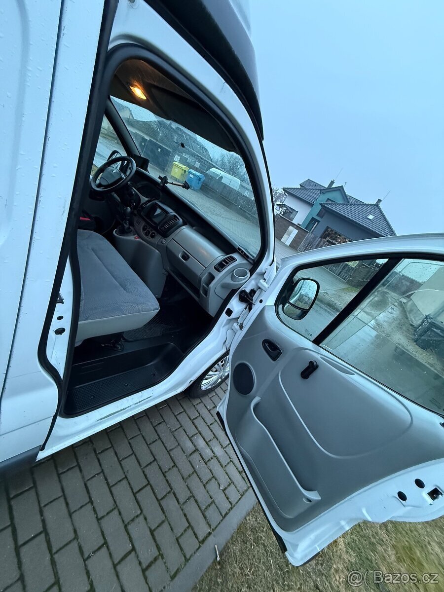 Renault Trafic - 6