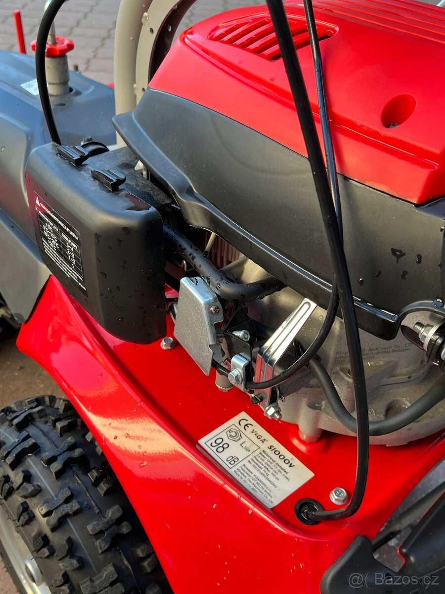 Motorový rotační kartáč - zametač VeGA S1000V - 6