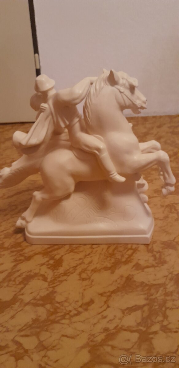 Socha Toman a Lesní panna - 6