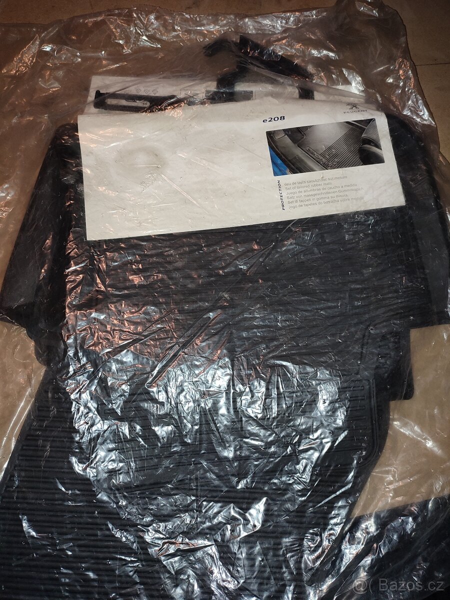 Gumové koberce Peugeot e208 PSA 1656154380 - 6