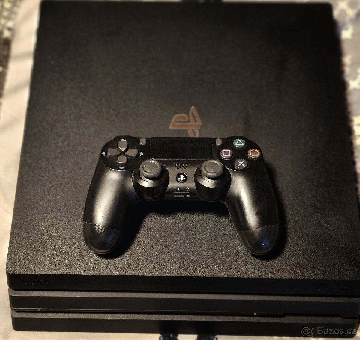 Ps4pro1tb + 10her - 6