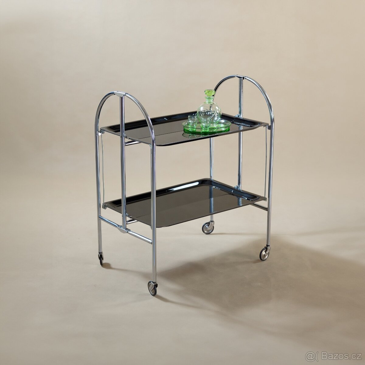 SERVÍROVACÍ STOLEK ROZKLÁDACÍ - 6