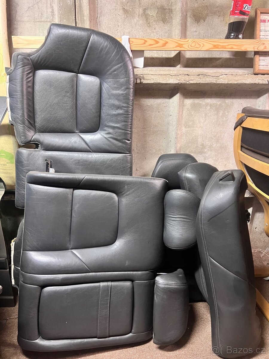 Černé sedačky Volvo S80 - 6