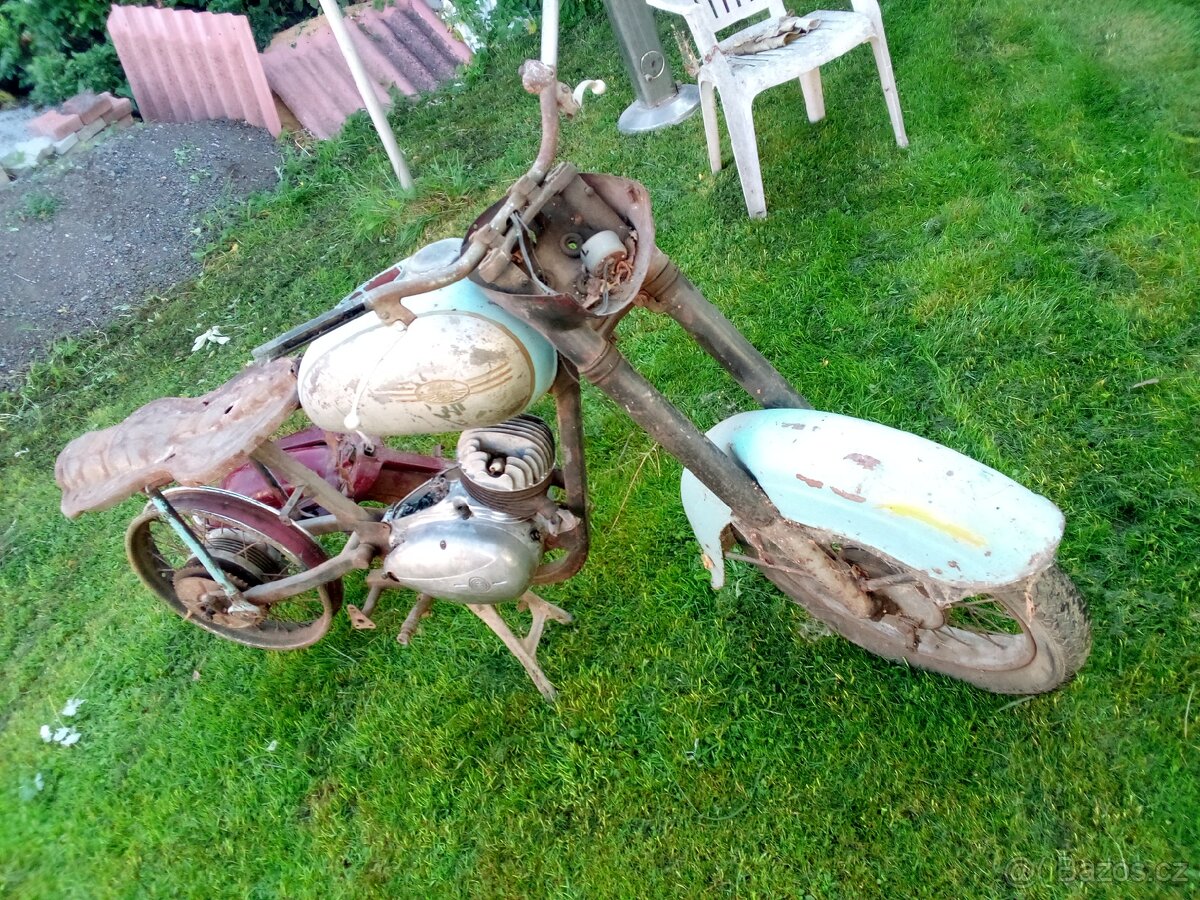 Jawa ČZ 150 kyvacka - 6