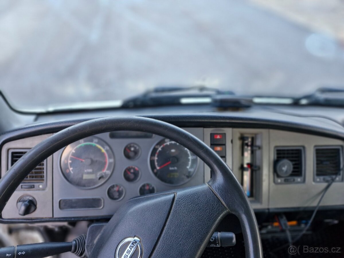 Nissan Atleon 80.14 hakovy nosic kontejneru - 6