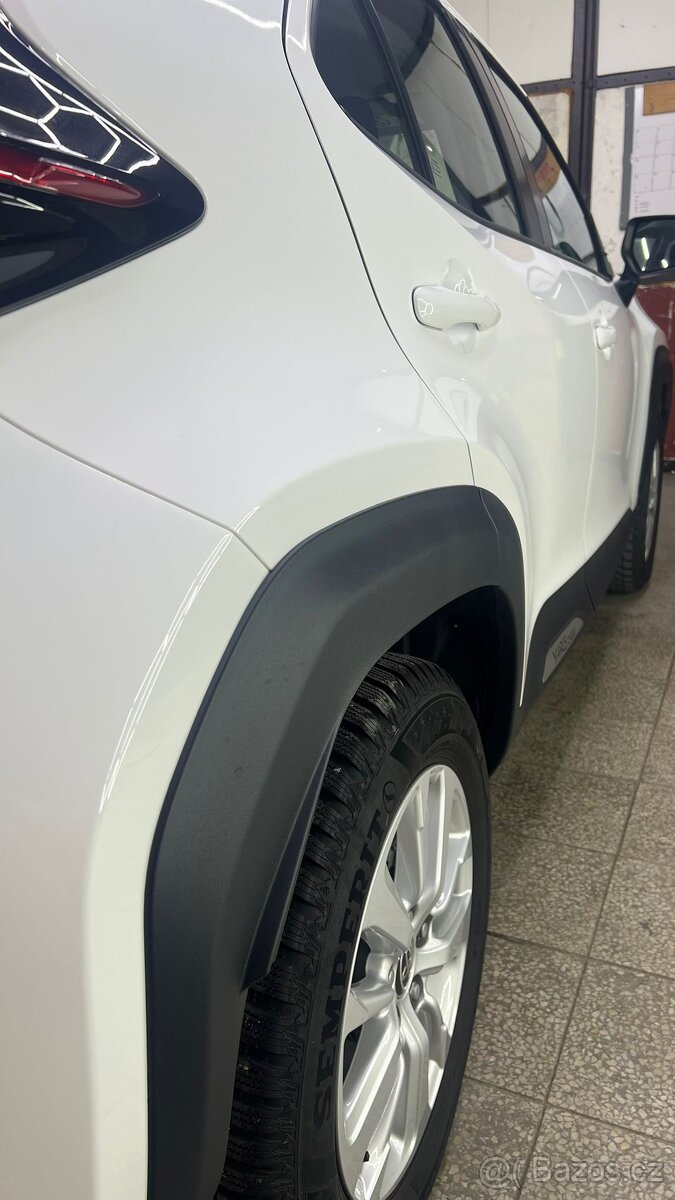 Toyota Yaris CROSS - 6