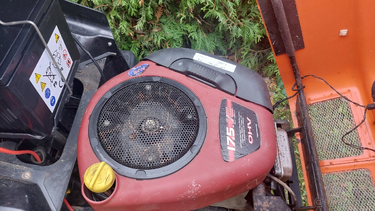 Zahradní traktor Karsit - 6