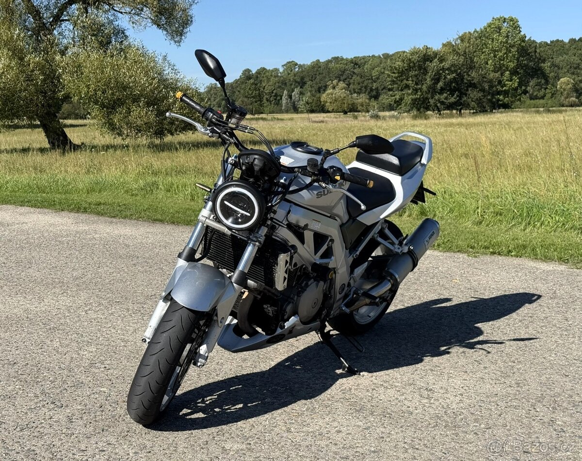 Suzuki SV1000 - 6