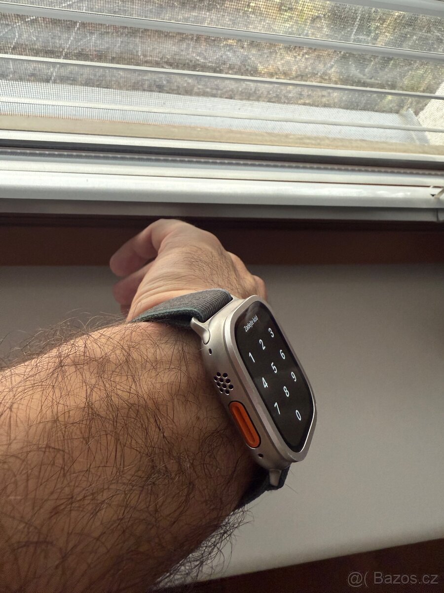 Apple Watch Ultra 2 GPS + Cellular Titanium - 6