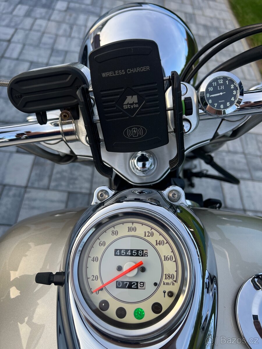 Yamaha Dragstar 650 - 6