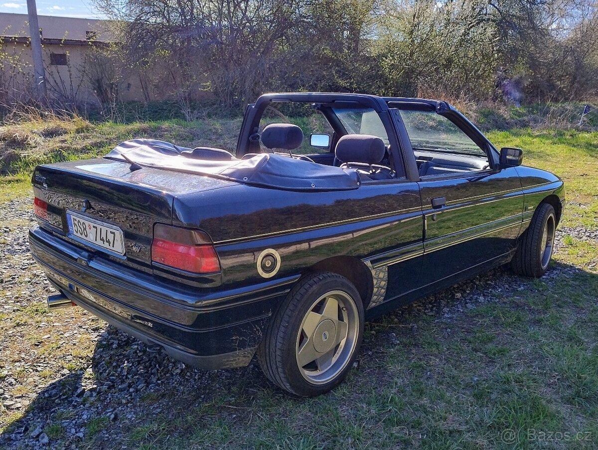 Ford Escort 1,8 16V - 6