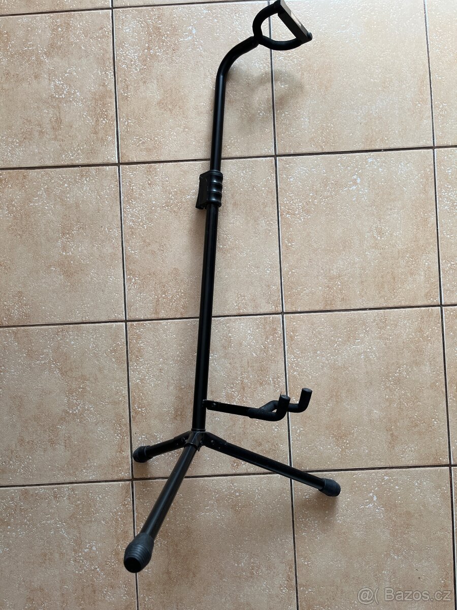 Prodám Roland AX-Edge + originál obal + stojan + Boss 20-WL - 6