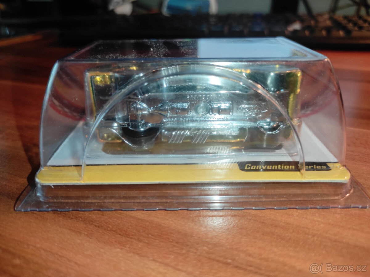 Hot Wheels 2005 RLC CHICAGO 5. S'COOL BUS - 6