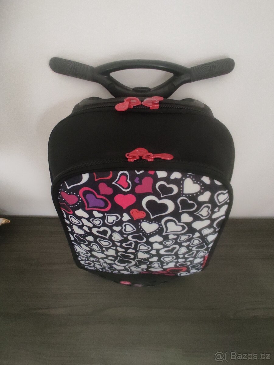 Školní a cestovní taška - 6