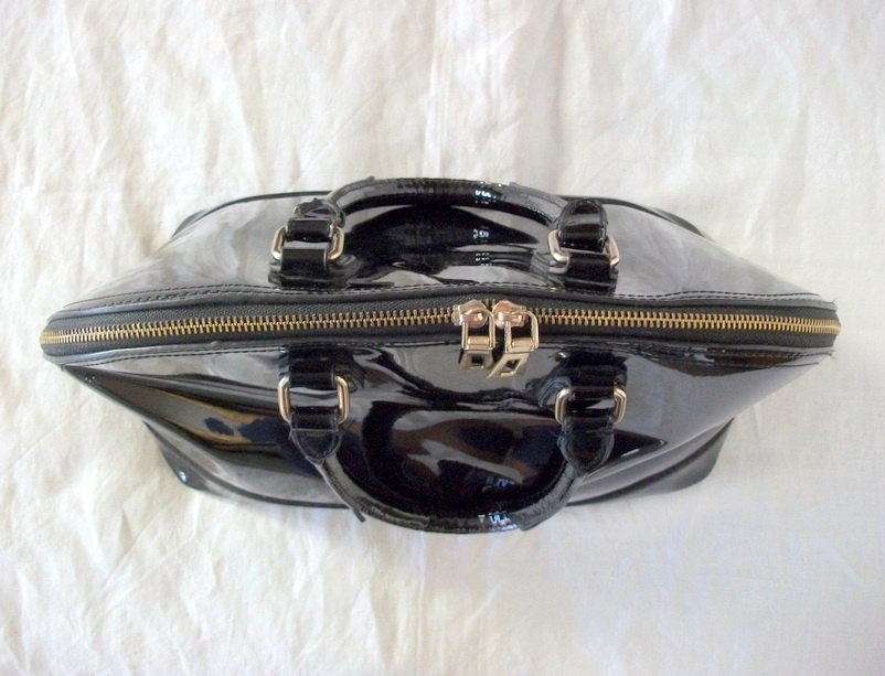 Stylová lakovaná KABELKA do ruky - 6