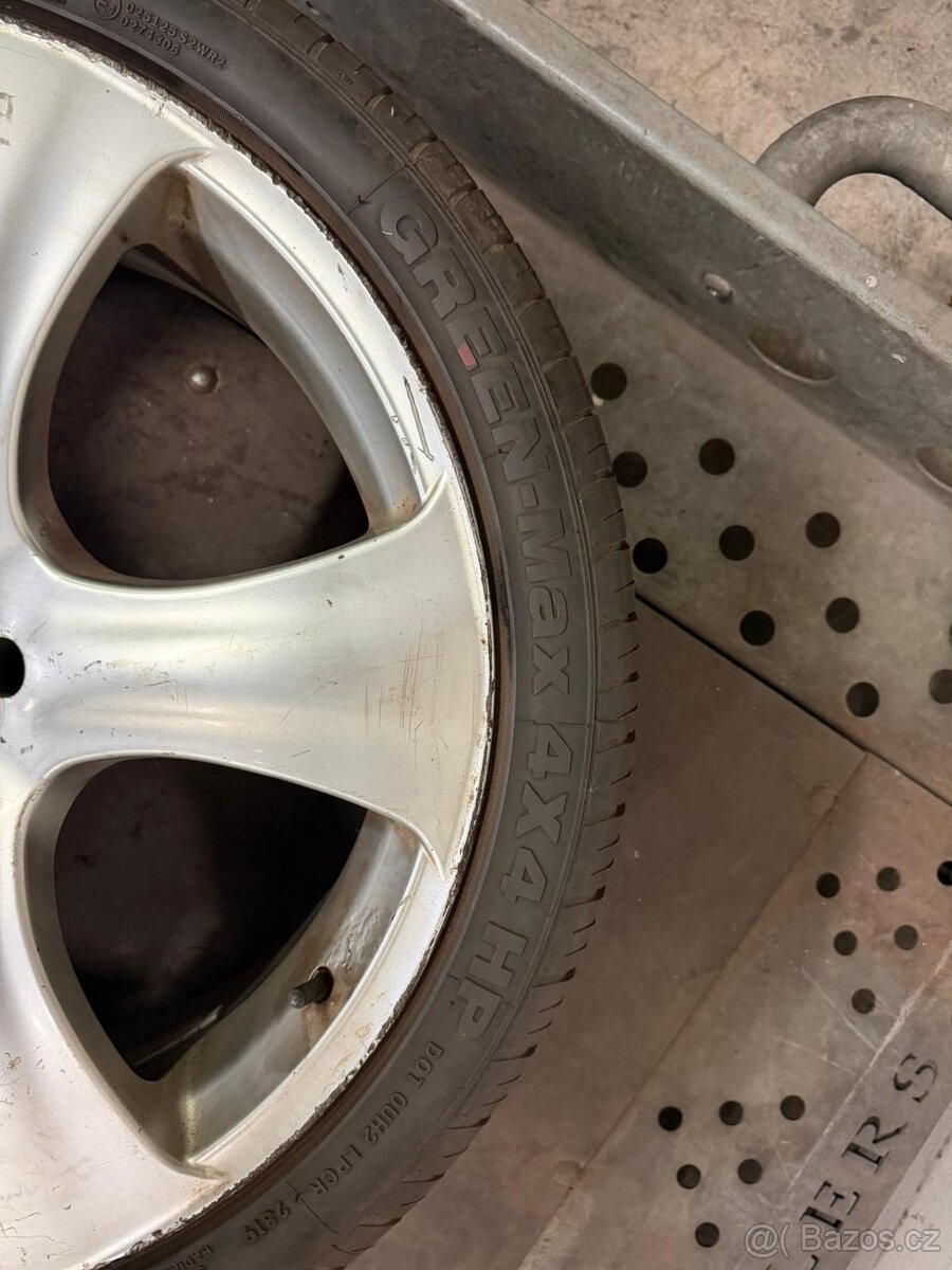 Kola 285/35r22 - 6