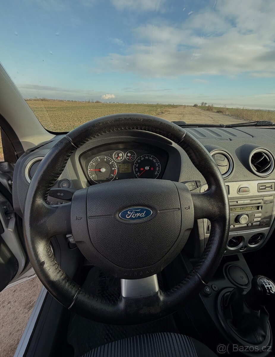 Ford Fusion 1.4i - 6