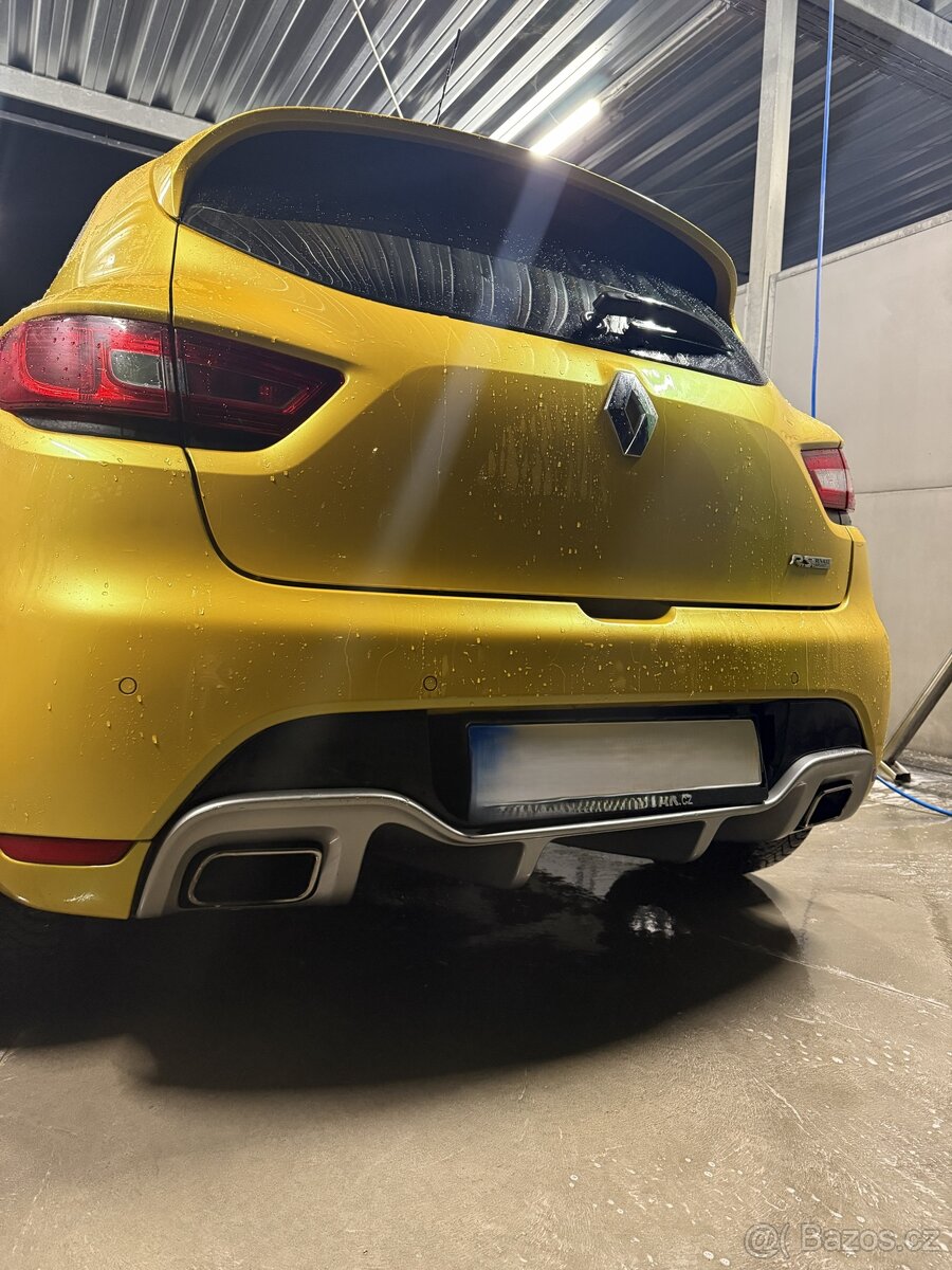 Renault Clio IV RS 200 - 6