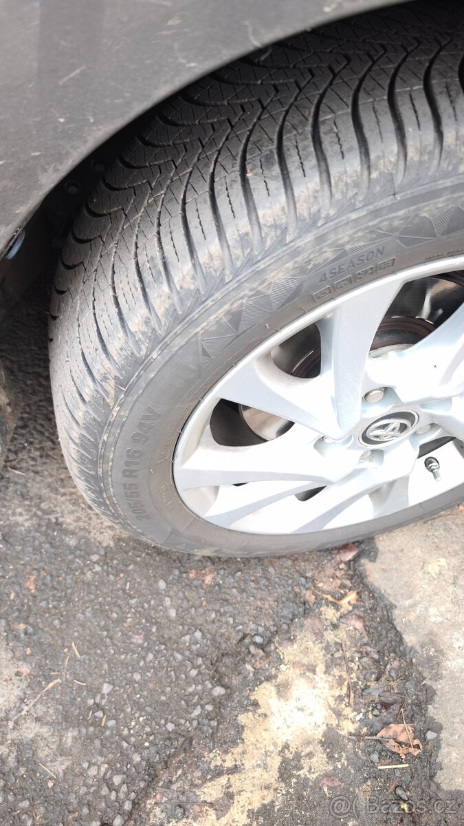 Toyota Corolla 1.6 vvti 97 kW - 6