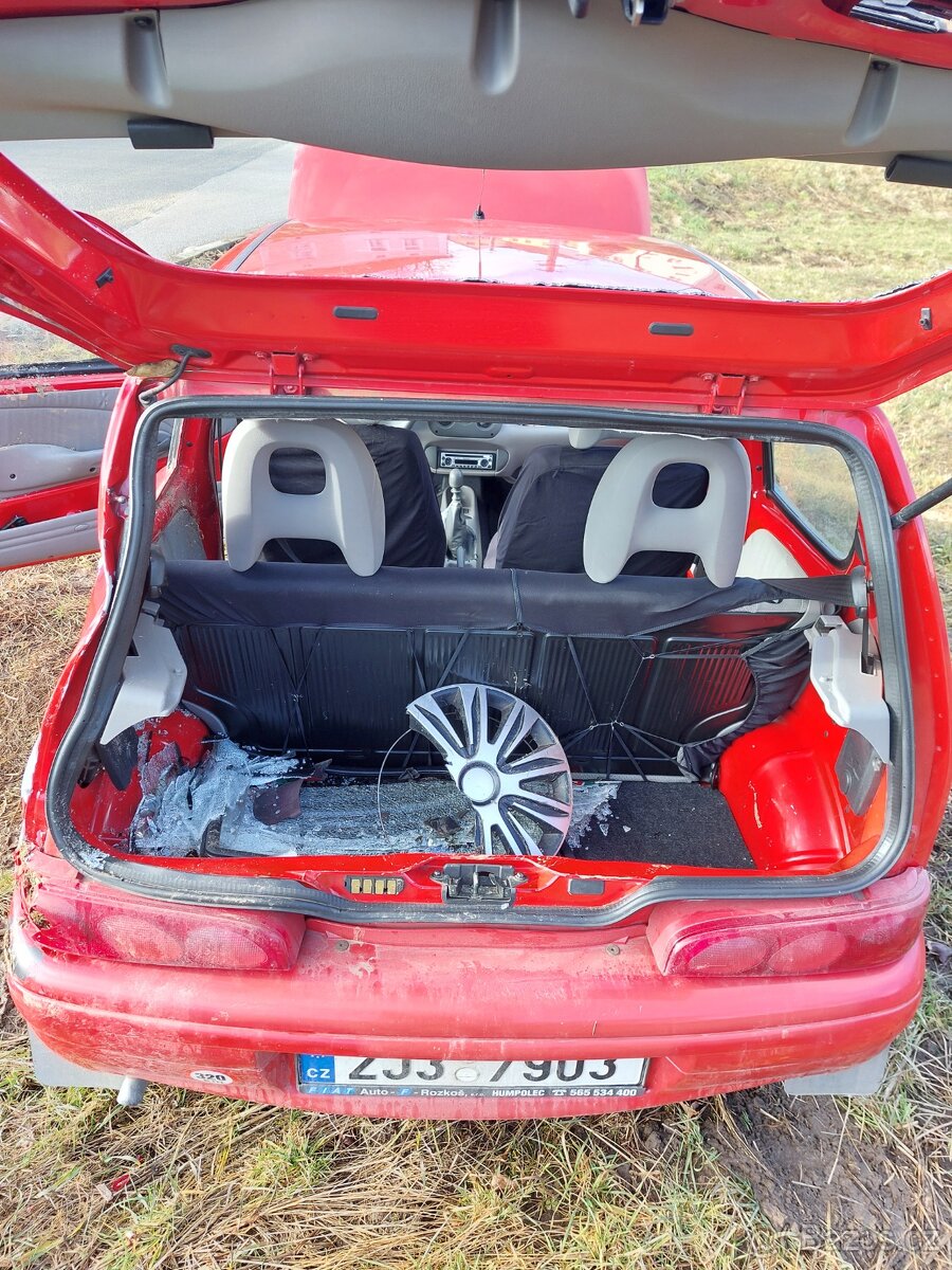 Prodam- bouráné Fiat Seicento 1.1/ 40 kW 2005 - 6