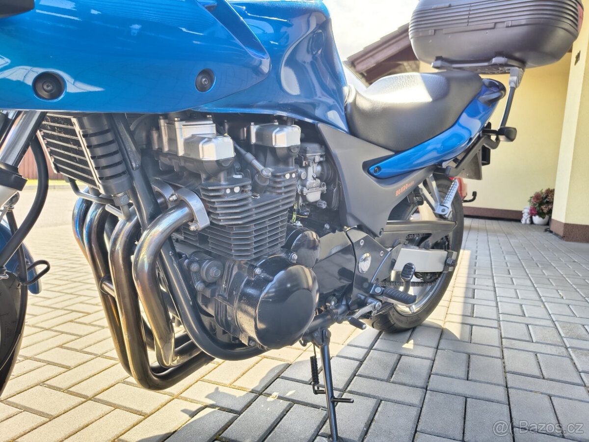 Kawasaki ZR7S - 6