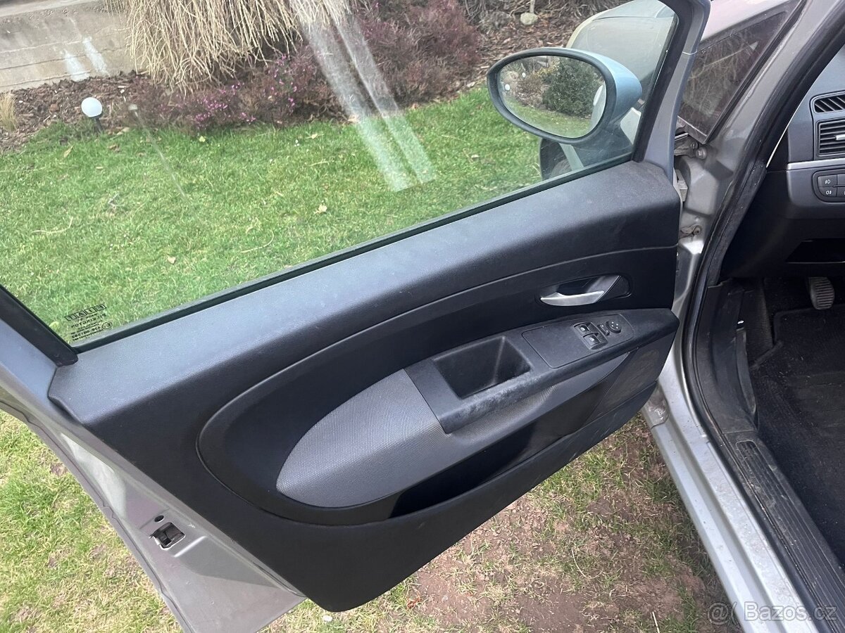 Fiat grande Punto 1.2. - 6