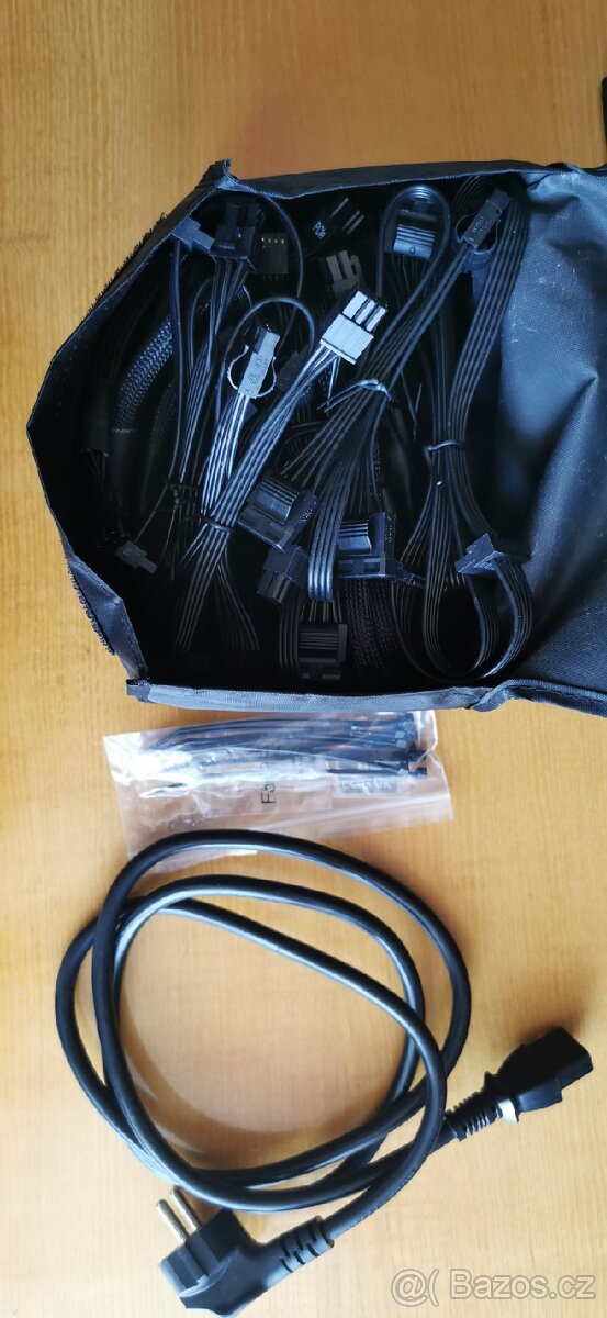 Corsair RM1000x (PSU, zdroj) - 6