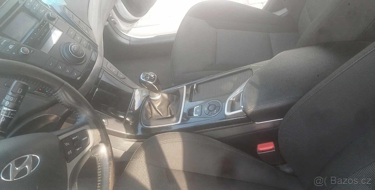 Hyundai i40 prodám či vyměním za bmw x1 - 6